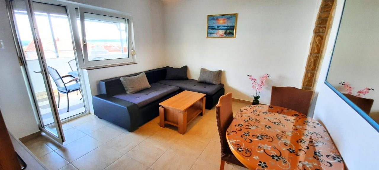 Apartment Miroslav Krk Town Exteriér fotografie