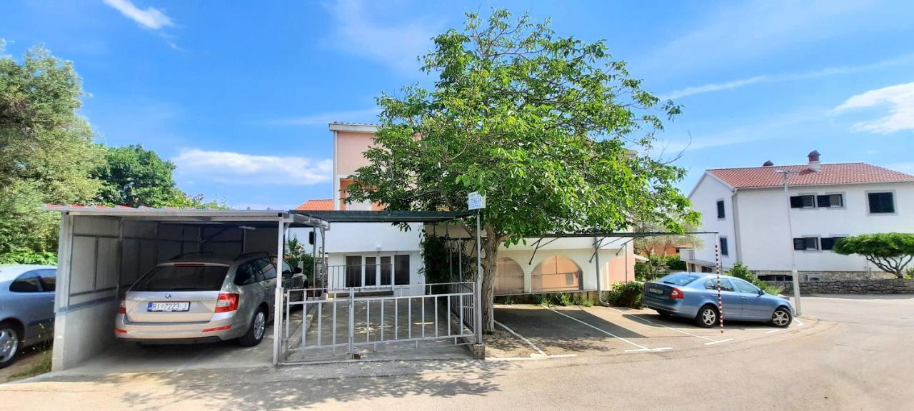 Apartment Miroslav Krk Town Exteriér fotografie